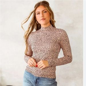 Willow and root mock neck